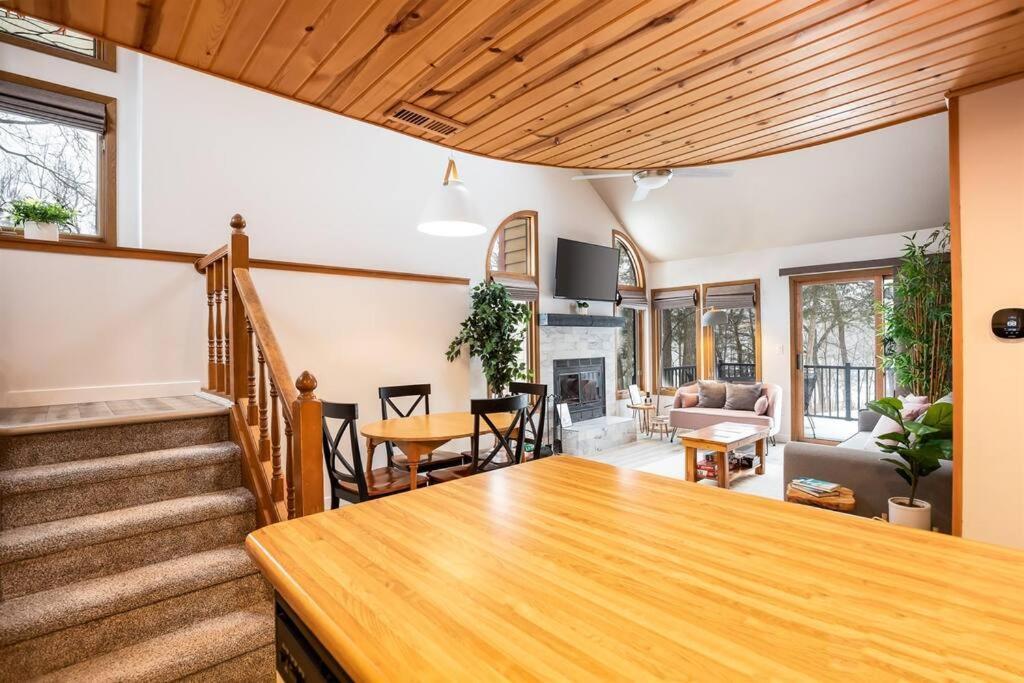 Peaceful 2-Bedroom Townhome Retreat W/Wooded View Galena Ngoại thất bức ảnh